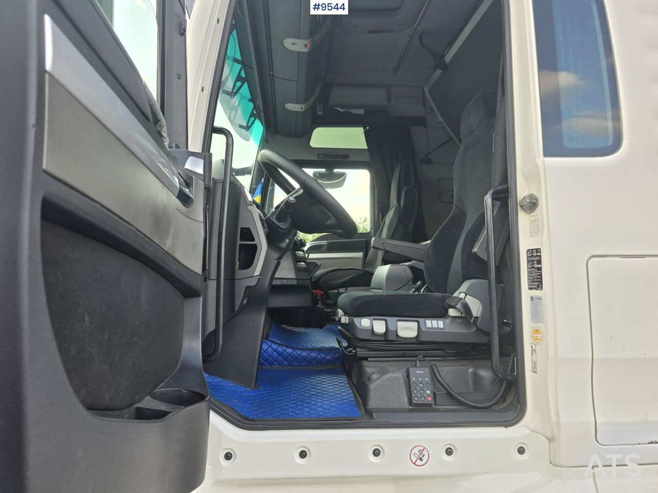 Ťahač Tractor Unit MAN TGX 6x2: obrázok 25 Ťahač Tractor Unit MAN TGX 6x2: obrázok 25