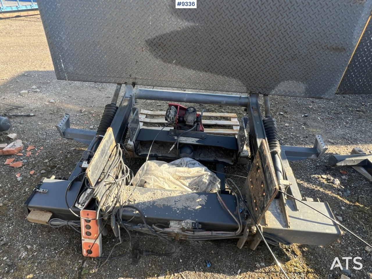 Tail Lift Zepro Z2000-175MA - Zdvíhacia plošina: obrázok 4 Tail Lift Zepro Z2000-175MA - Zdvíhacia plošina: obrázok 4