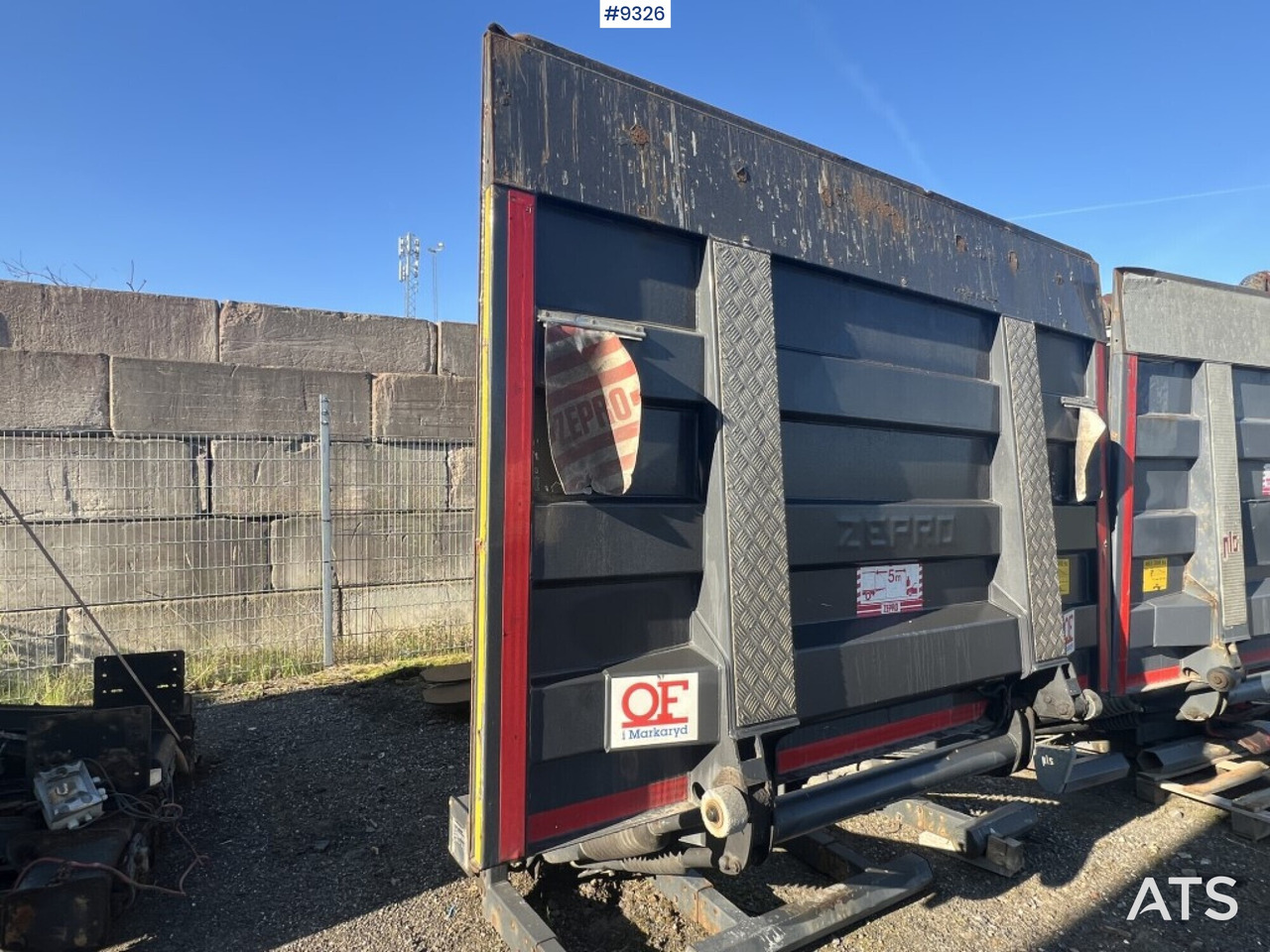 Tail lift Zepro Z2000-175MA - Zdvíhacia plošina: obrázok 2 Tail lift Zepro Z2000-175MA - Zdvíhacia plošina: obrázok 2