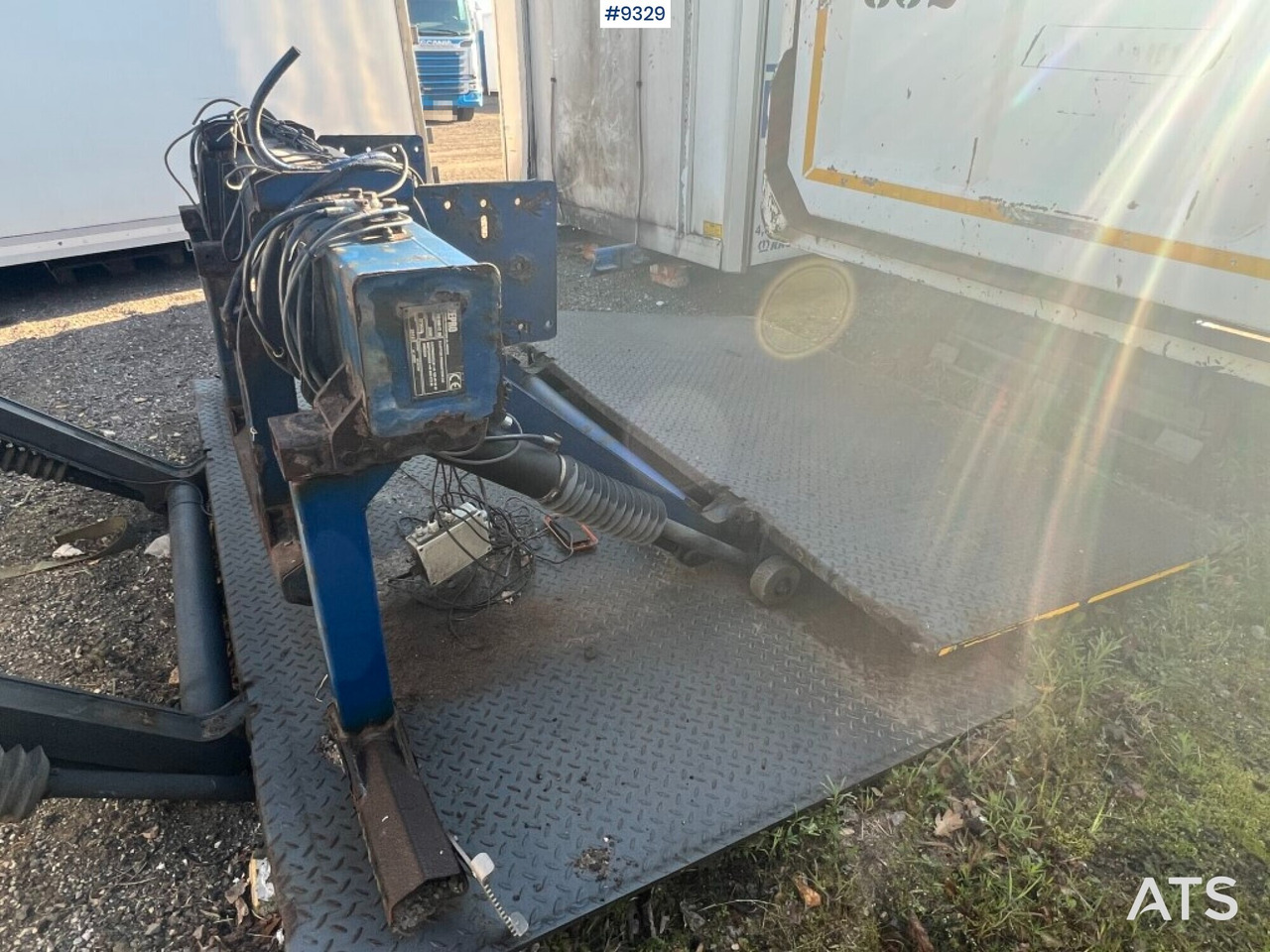 Tail lift - Zepro- ZHD2000-175MA - Zdvíhacia plošina: obrázok 5 Tail lift - Zepro- ZHD2000-175MA - Zdvíhacia plošina: obrázok 5