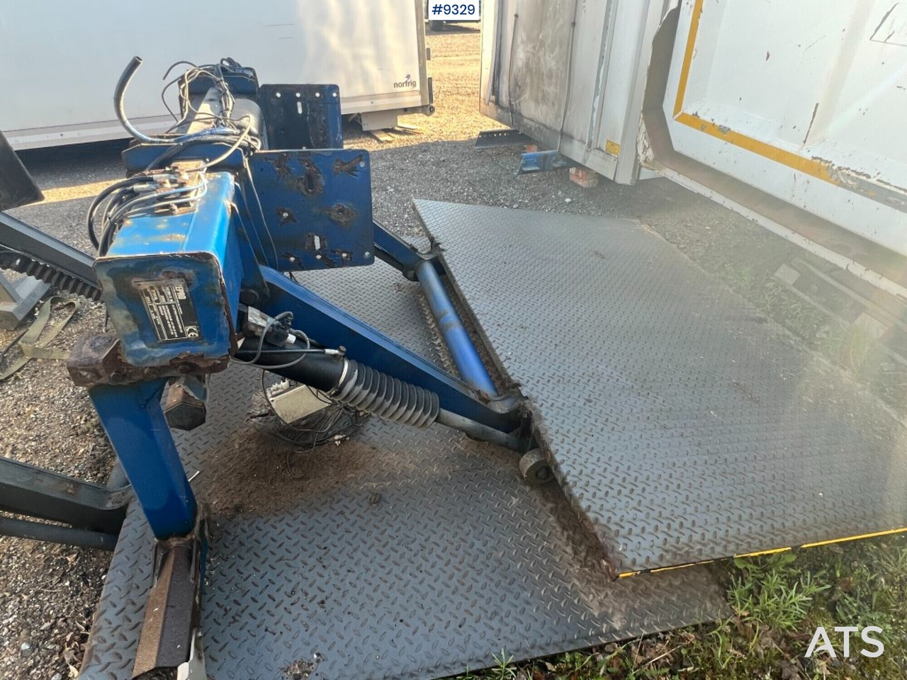 Tail lift - Zepro- ZHD2000-175MA - Zdvíhacia plošina: obrázok 3 Tail lift - Zepro- ZHD2000-175MA - Zdvíhacia plošina: obrázok 3