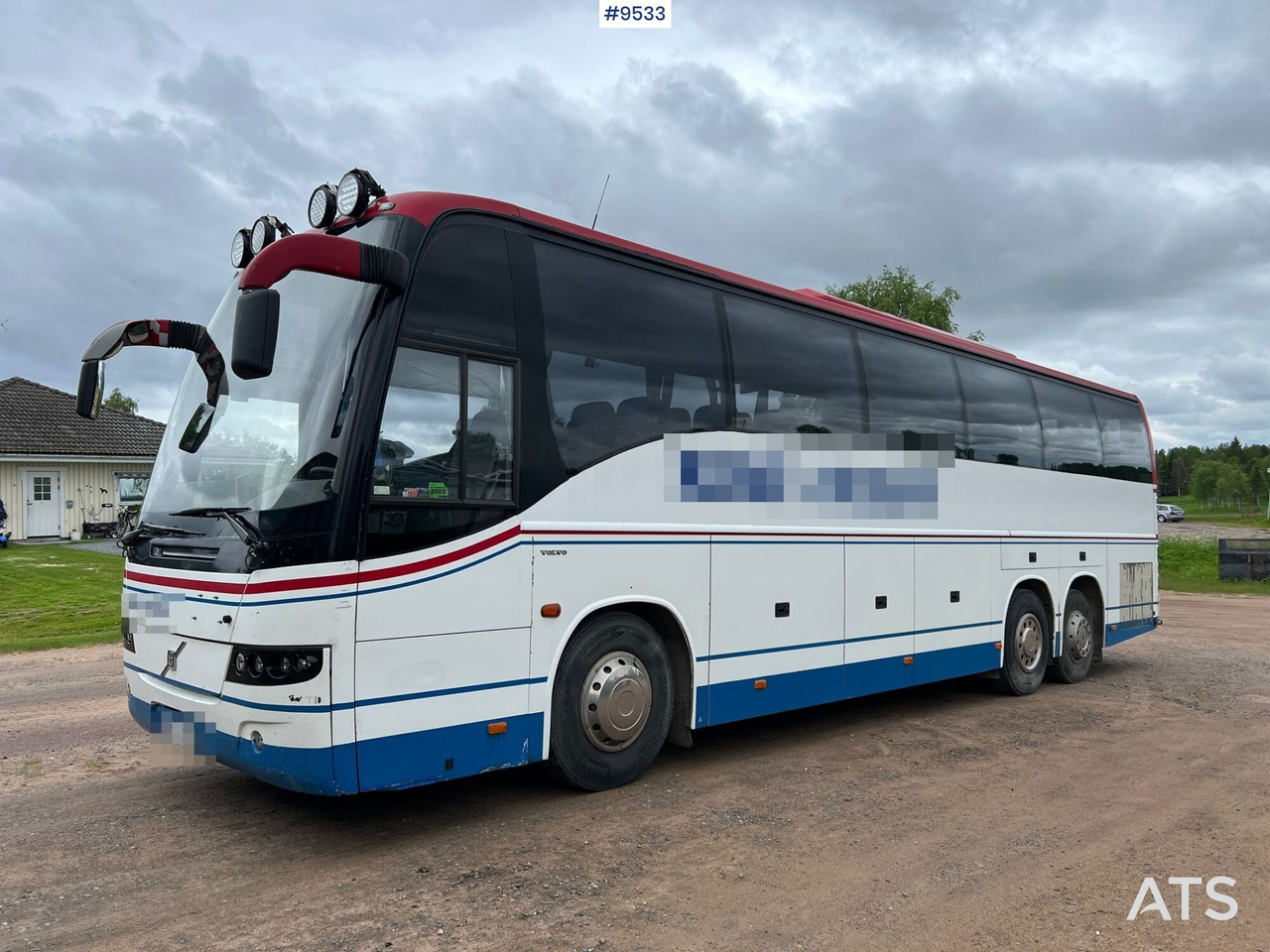 VOLVO B12B 6X2 Passenger Bus - Autokar: obrázok 1 VOLVO B12B 6X2 Passenger Bus - Autokar: obrázok 1