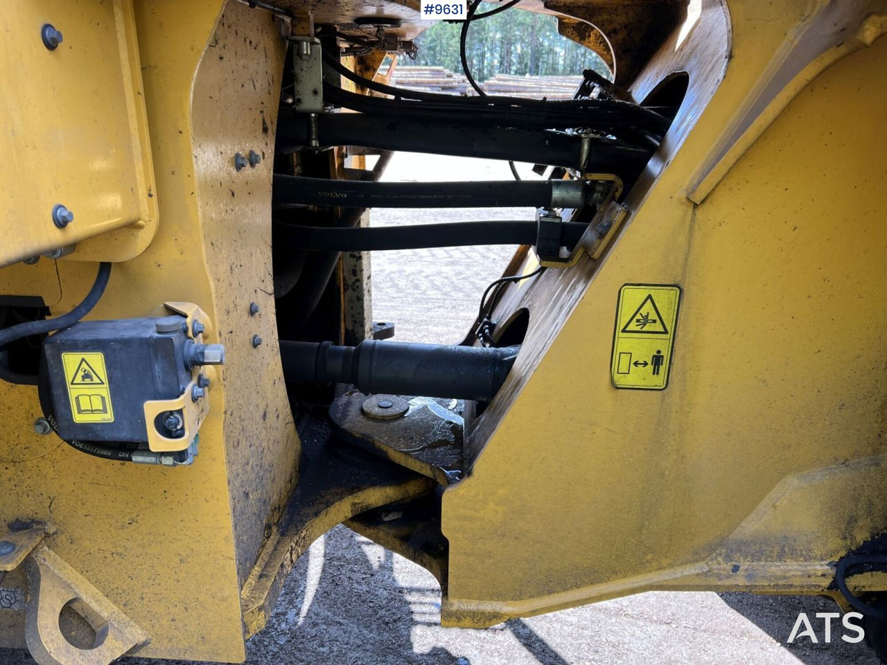 Kolesový nakladač VOLVO L180H HL  (SEE VIDEO): obrázok 14