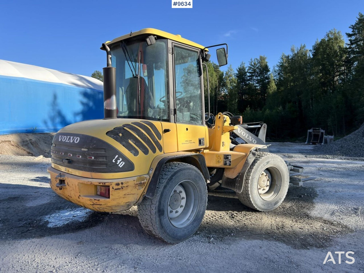 Volvo L30Z Wheel loader with multiple attachments - Kolesový nakladač: obrázok 3 Volvo L30Z Wheel loader with multiple attachments - Kolesový nakladač: obrázok 3