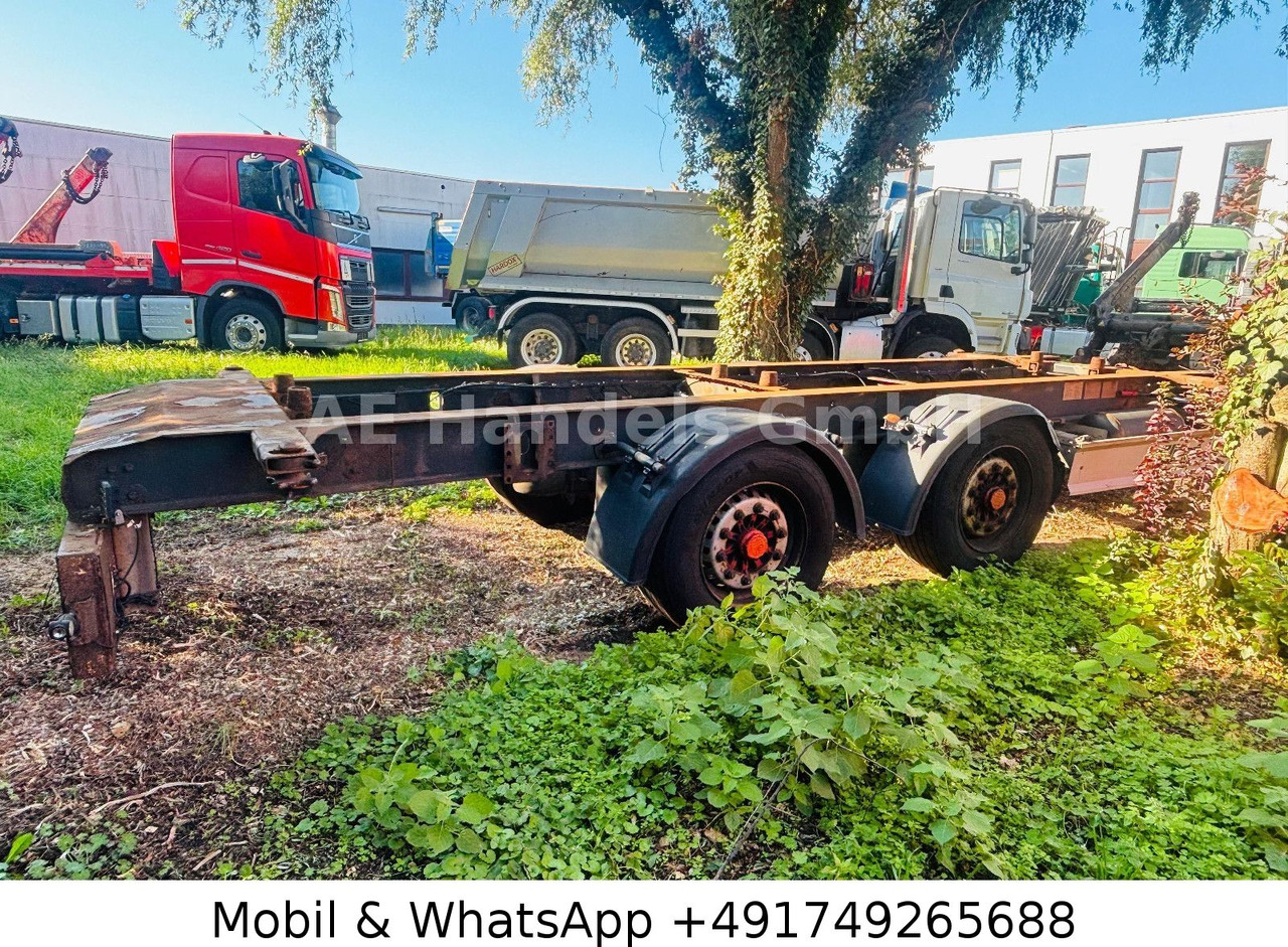 Fliegl TWP 180 Tandem Tiefgekoppelt *BWP/Scheibenbremse - Príves podvozek: obrázok 3 Fliegl TWP 180 Tandem Tiefgekoppelt *BWP/Scheibenbremse - Príves podvozek: obrázok 3