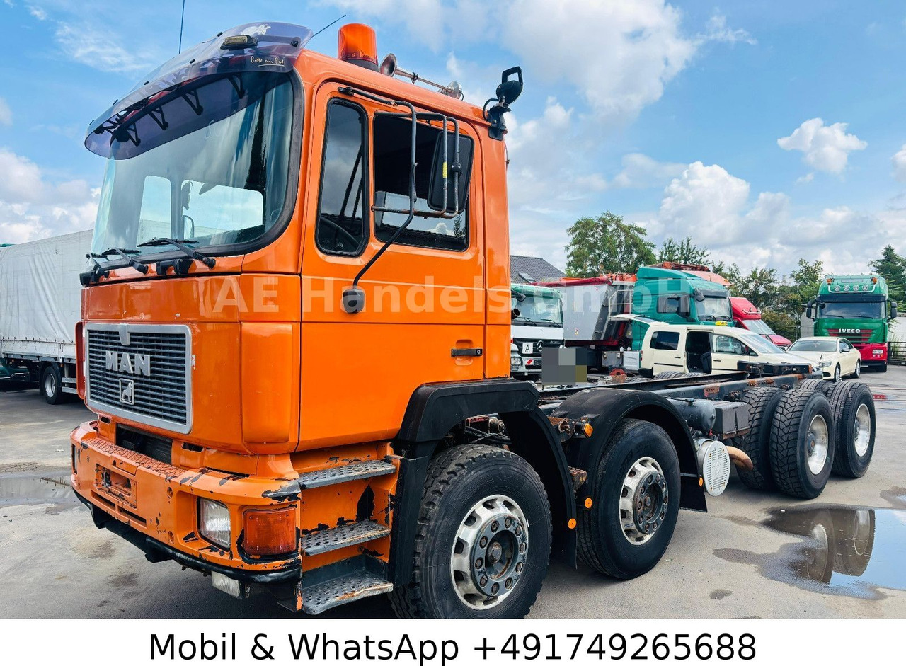 MAN E65 5-40 BL 8x4 *Retarder/Analog/AP/Tempomat/AHK - Podvozek s kabinou: obrázok 1 MAN E65 5-40 BL 8x4 *Retarder/Analog/AP/Tempomat/AHK - Podvozek s kabinou: obrázok 1