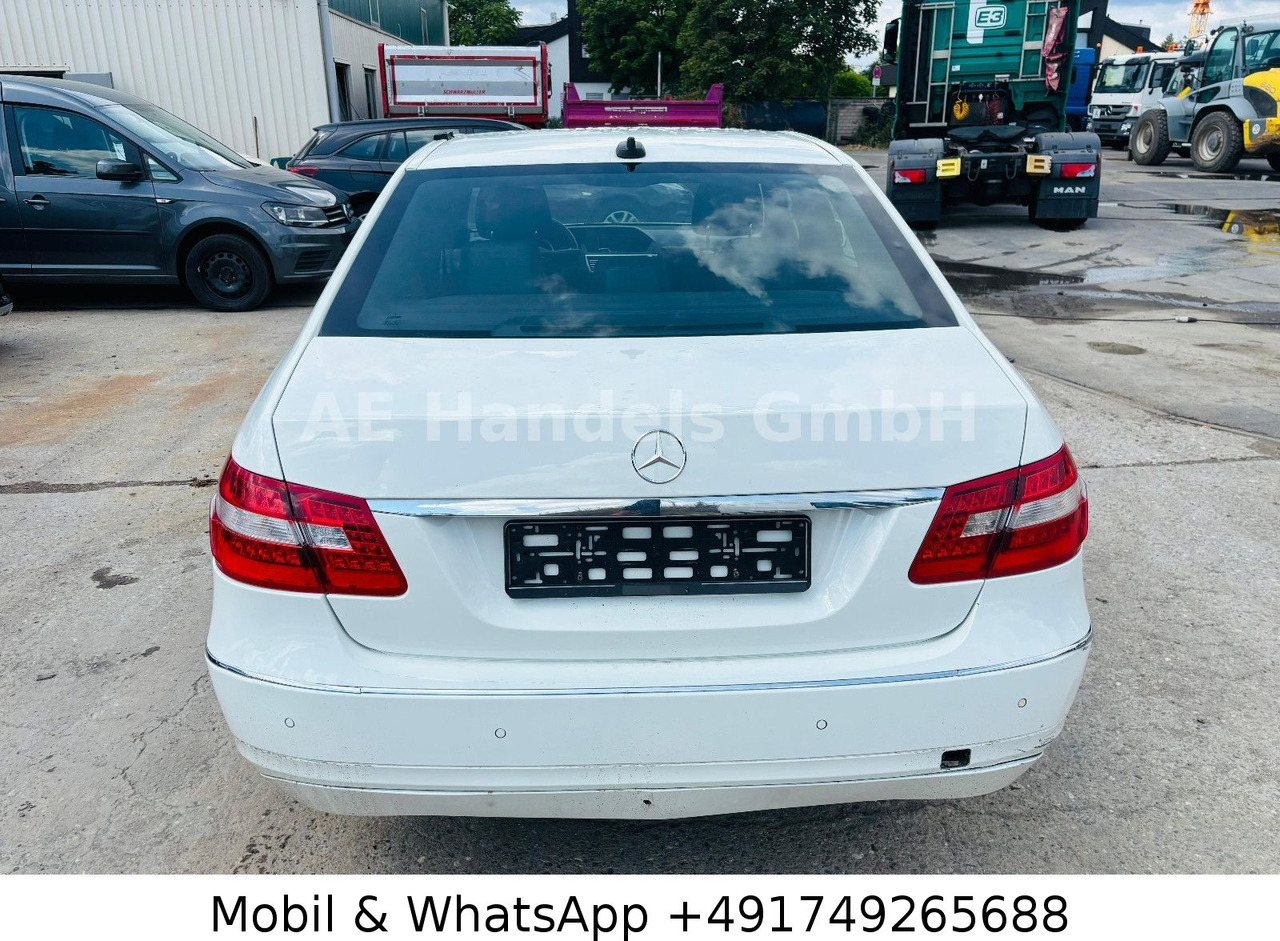 Mercedes-Benz E 200 CDI BlueEFFICIENCY ELEGANCE *PDC/Tempomat - Sedan: obrázok 3 Mercedes-Benz E 200 CDI BlueEFFICIENCY ELEGANCE *PDC/Tempomat - Sedan: obrázok 3