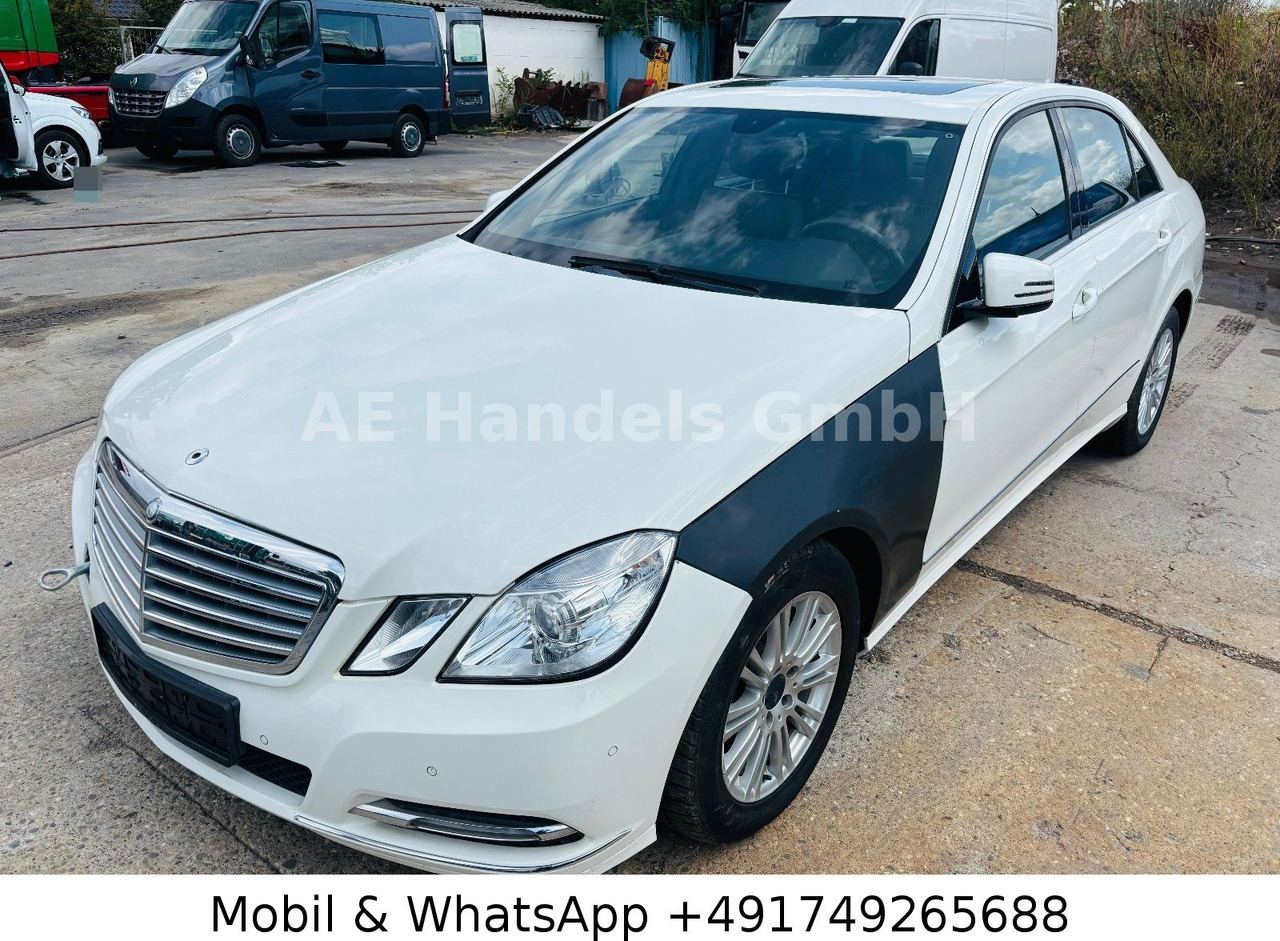 Mercedes-Benz E 200 CDI BlueEFFICIENCY ELEGANCE *PDC/Tempomat - Sedan: obrázok 1 Mercedes-Benz E 200 CDI BlueEFFICIENCY ELEGANCE *PDC/Tempomat - Sedan: obrázok 1