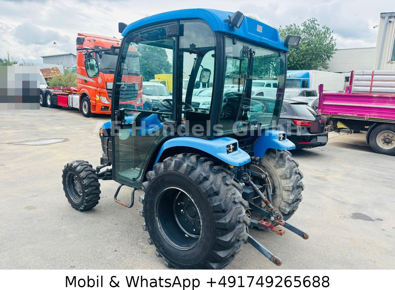 New Holland TC22D Compact Tractor *1500Std./StraßenZulassung - Traktor: obrázok 3 New Holland TC22D Compact Tractor *1500Std./StraßenZulassung - Traktor: obrázok 3
