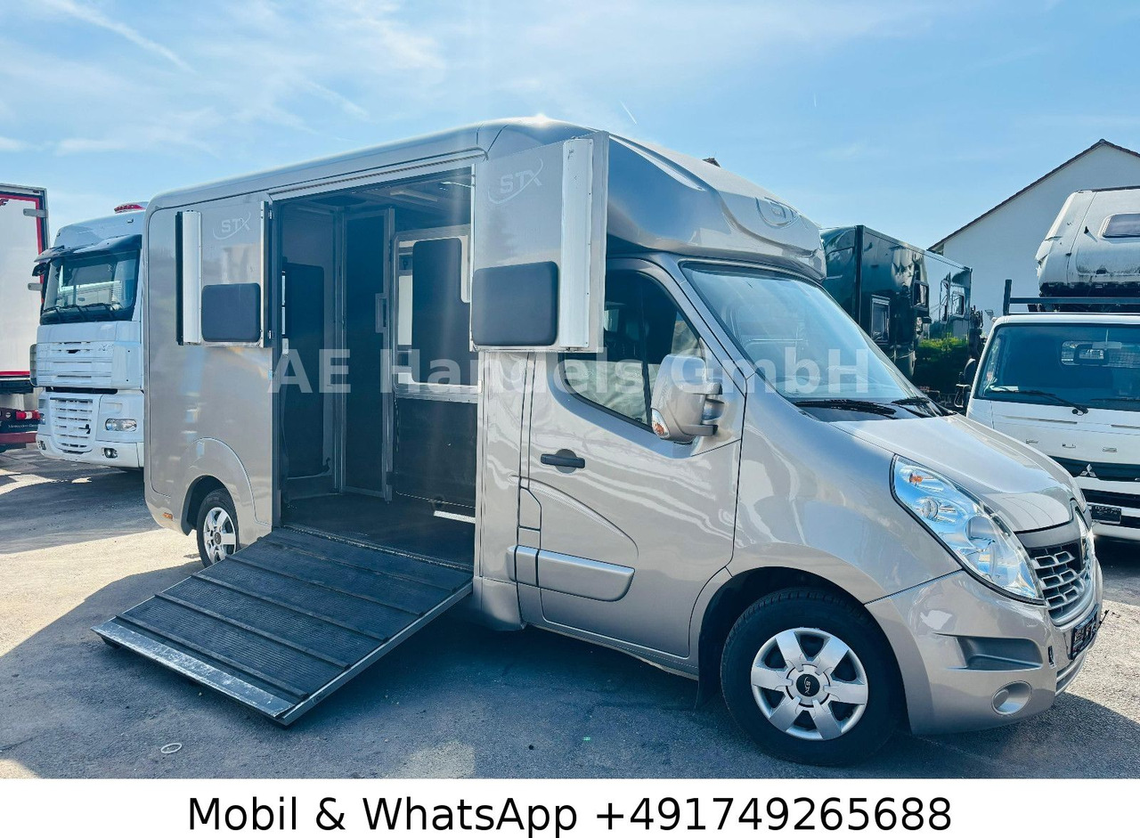 Renault Master STX Horsebox *Haras/2-Horses/3-Sitze - Príves na prepravu koní: obrázok 1 Renault Master STX Horsebox *Haras/2-Horses/3-Sitze - Príves na prepravu koní: obrázok 1