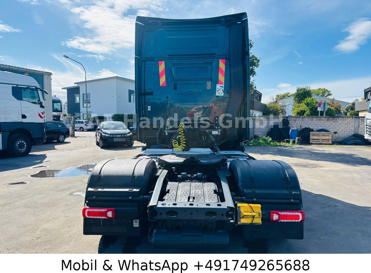 Mercedes-Benz Actros V 1843 L LL LowDeck *Retarder/ACC/2xTank - Ťahač: obrázok 4 Mercedes-Benz Actros V 1843 L LL LowDeck *Retarder/ACC/2xTank - Ťahač: obrázok 4