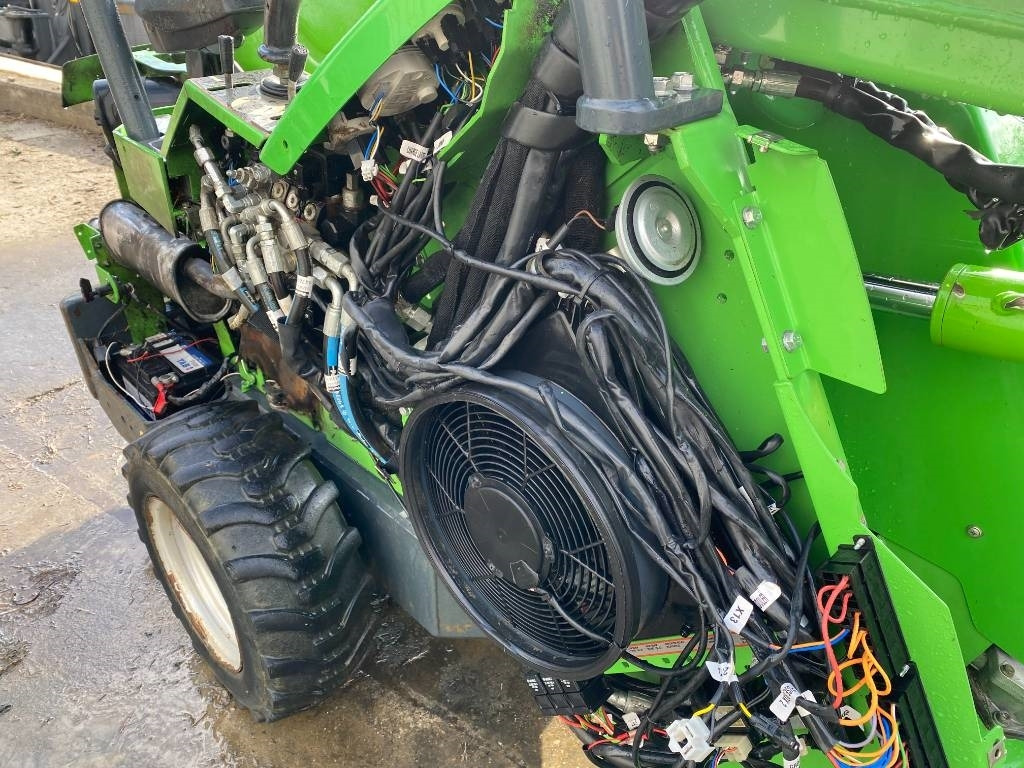 Kĺbový nakladač Avant M 528 EIPTT /Certificat CE endommagée: obrázok 16 Kĺbový nakladač Avant M 528 EIPTT /Certificat CE endommagée: obrázok 16