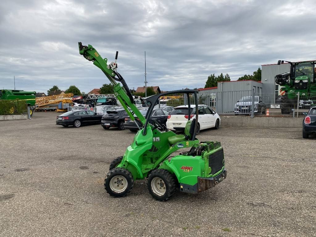 Kĺbový nakladač Avant M 528 EIPTT /Certificat CE endommagée: obrázok 8 Kĺbový nakladač Avant M 528 EIPTT /Certificat CE endommagée: obrázok 8