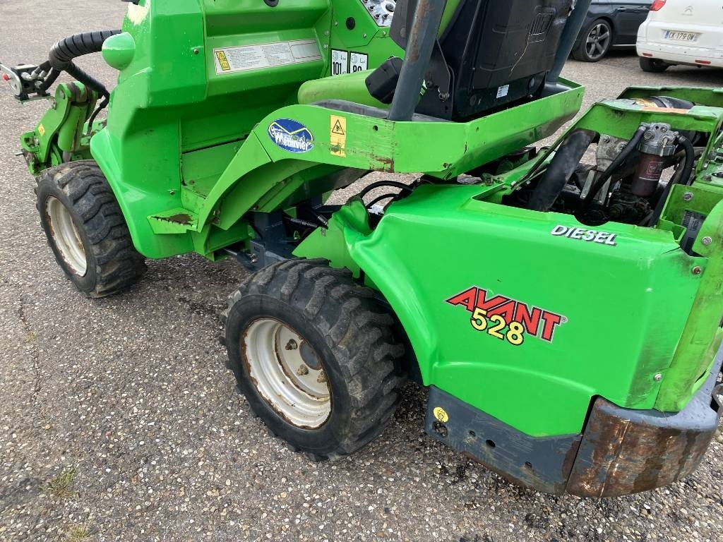 Kĺbový nakladač Avant M 528 EIPTT /Certificat CE endommagée: obrázok 35 Kĺbový nakladač Avant M 528 EIPTT /Certificat CE endommagée: obrázok 35