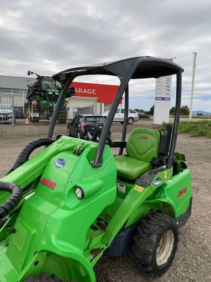 Kĺbový nakladač Avant M 528 EIPTT /Certificat CE endommagée: obrázok 28 Kĺbový nakladač Avant M 528 EIPTT /Certificat CE endommagée: obrázok 28