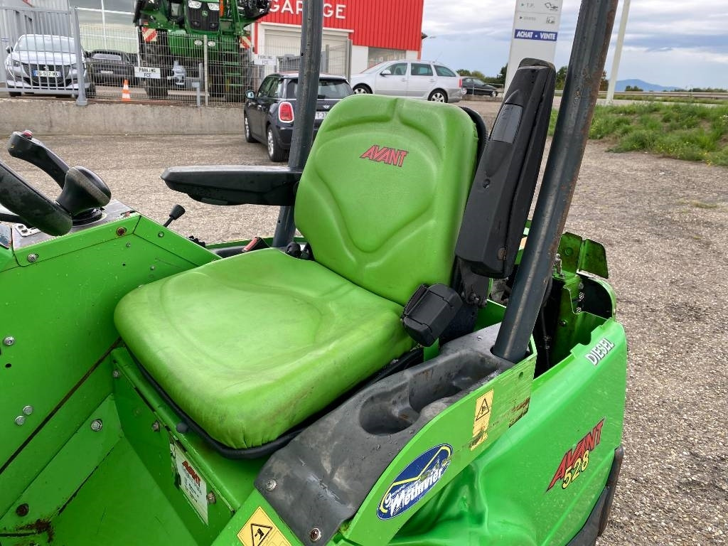 Kĺbový nakladač Avant M 528 EIPTT /Certificat CE endommagée: obrázok 33 Kĺbový nakladač Avant M 528 EIPTT /Certificat CE endommagée: obrázok 33