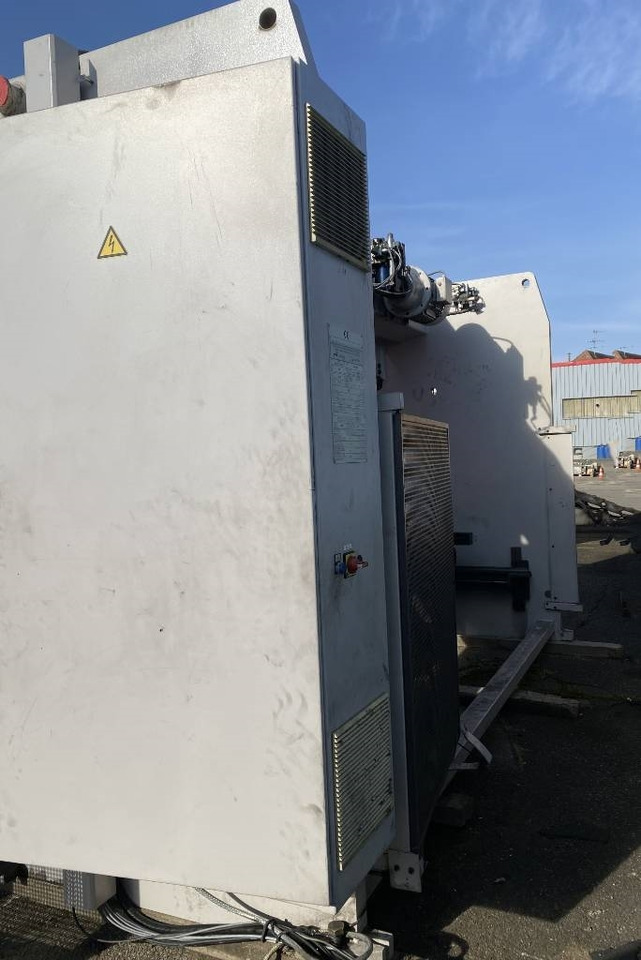 BEYELER Presse/Plieuse PR6 2000KNx4100MM endommagé - Obrábací stroj: obrázok 4 BEYELER Presse/Plieuse PR6 2000KNx4100MM endommagé - Obrábací stroj: obrázok 4