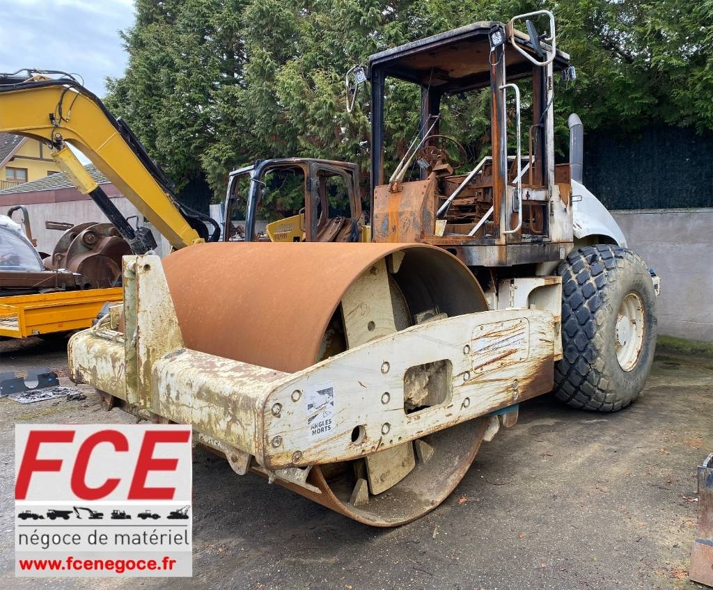 CAT CS-563E Origine Française /Certificat CE endommagé - Valec: obrázok 1 CAT CS-563E Origine Française /Certificat CE endommagé - Valec: obrázok 1