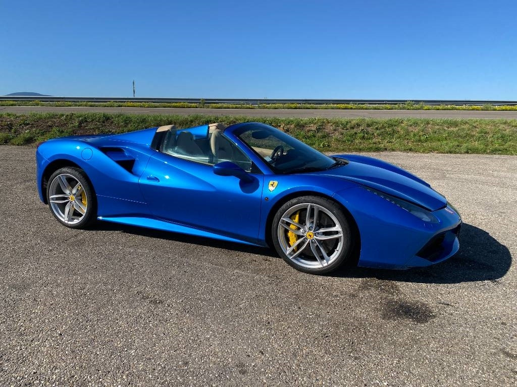 Ferrari 488 SPIDER -Carte Grise Française endommagé - Automobil: obrázok 5 Ferrari 488 SPIDER -Carte Grise Française endommagé - Automobil: obrázok 5