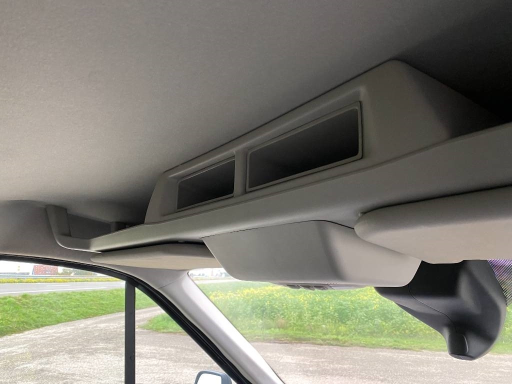 Dodávka skriňová nadstavba Ford TRANSIT L2H2 2.0 TDCI EcoBlue 130 A Réparer: obrázok 45