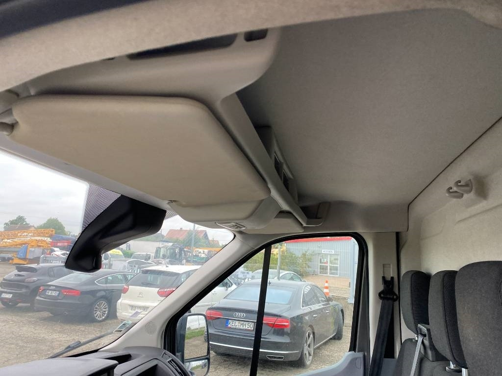Dodávka skriňová nadstavba Ford TRANSIT L2H2 2.0 TDCI EcoBlue 130 A Réparer: obrázok 17