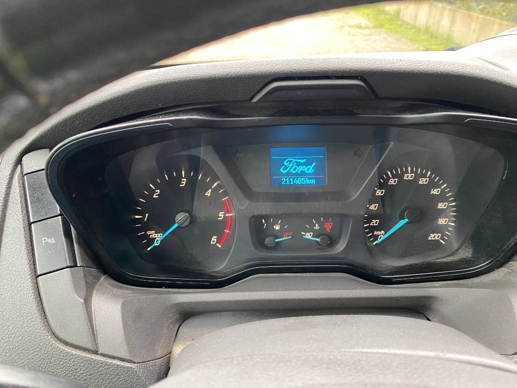 Dodávka skriňová nadstavba Ford TRANSIT L2H2 2.0 TDCI EcoBlue 130 A Réparer: obrázok 7
