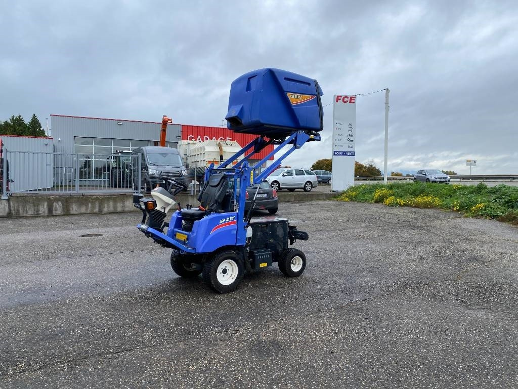 Iseki SF 235F 1er Main endommagée - Kosačka: obrázok 2 Iseki SF 235F 1er Main endommagée - Kosačka: obrázok 2