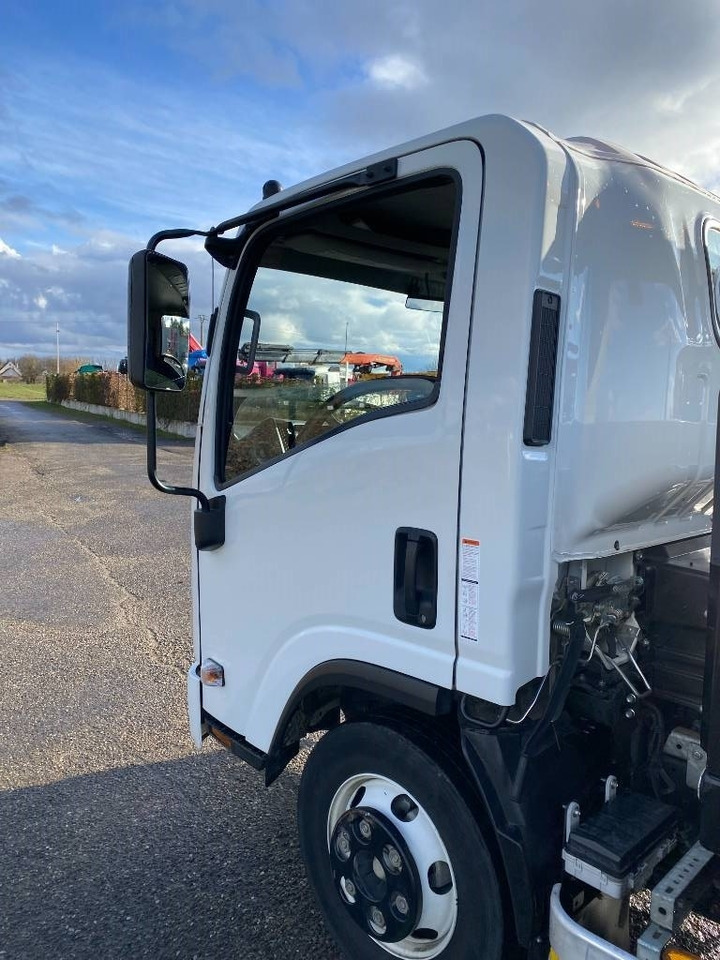 Nákladné vozidlo na prepravu automobilov Isuzu P75-S2/MONZA 1er Main Carte grise Française: obrázok 45 Nákladné vozidlo na prepravu automobilov Isuzu P75-S2/MONZA 1er Main Carte grise Française: obrázok 45