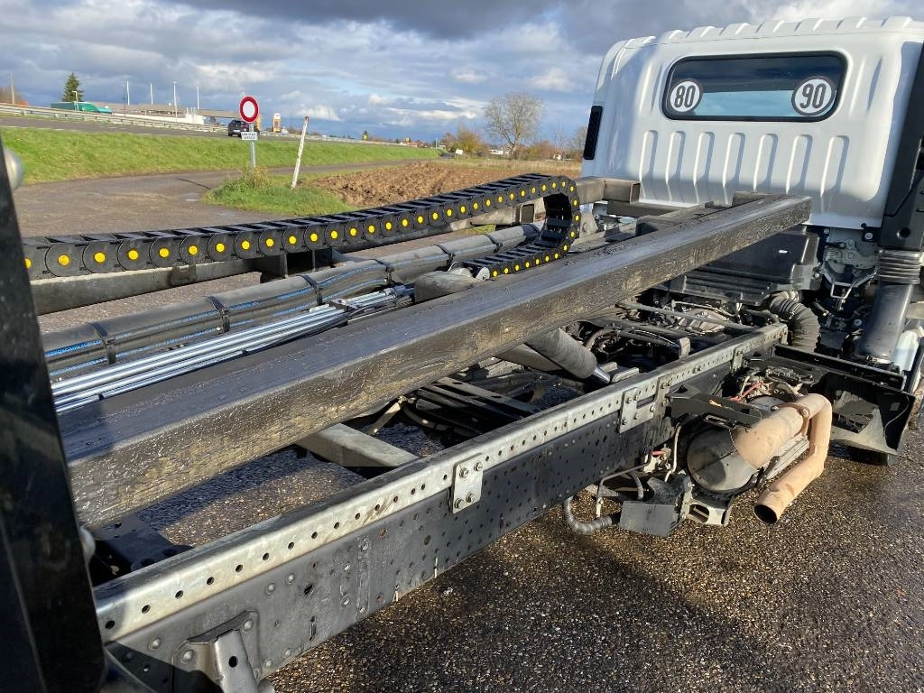 Nákladné vozidlo na prepravu automobilov Isuzu P75-S2/MONZA 1er Main Carte grise Française: obrázok 29 Nákladné vozidlo na prepravu automobilov Isuzu P75-S2/MONZA 1er Main Carte grise Française: obrázok 29