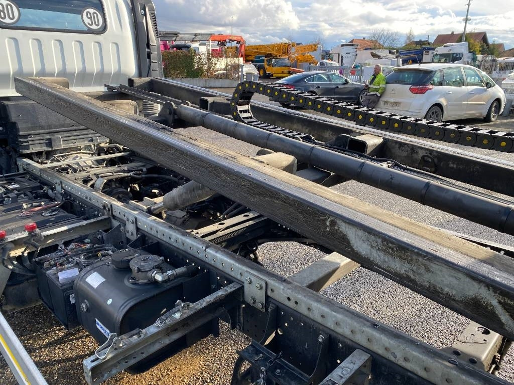 Nákladné vozidlo na prepravu automobilov Isuzu P75-S2/MONZA 1er Main Carte grise Française: obrázok 30 Nákladné vozidlo na prepravu automobilov Isuzu P75-S2/MONZA 1er Main Carte grise Française: obrázok 30