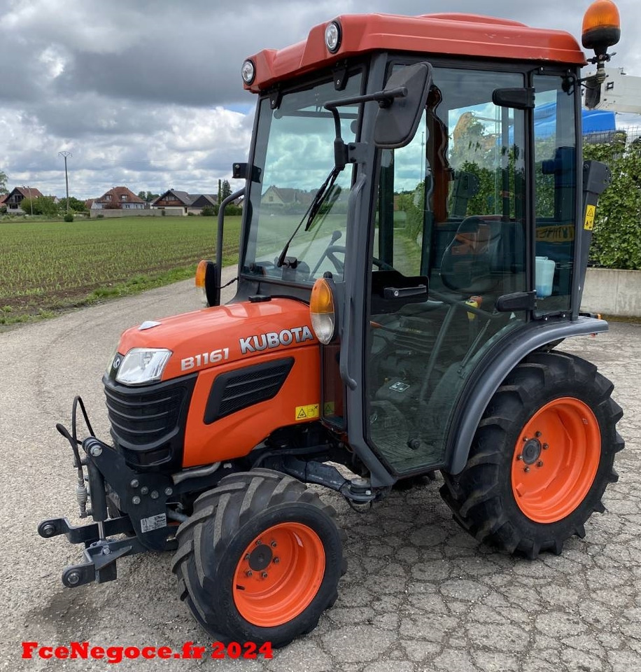 Traktor Kubota B 1161 DT Boite de vitesses mécanique: obrázok 1