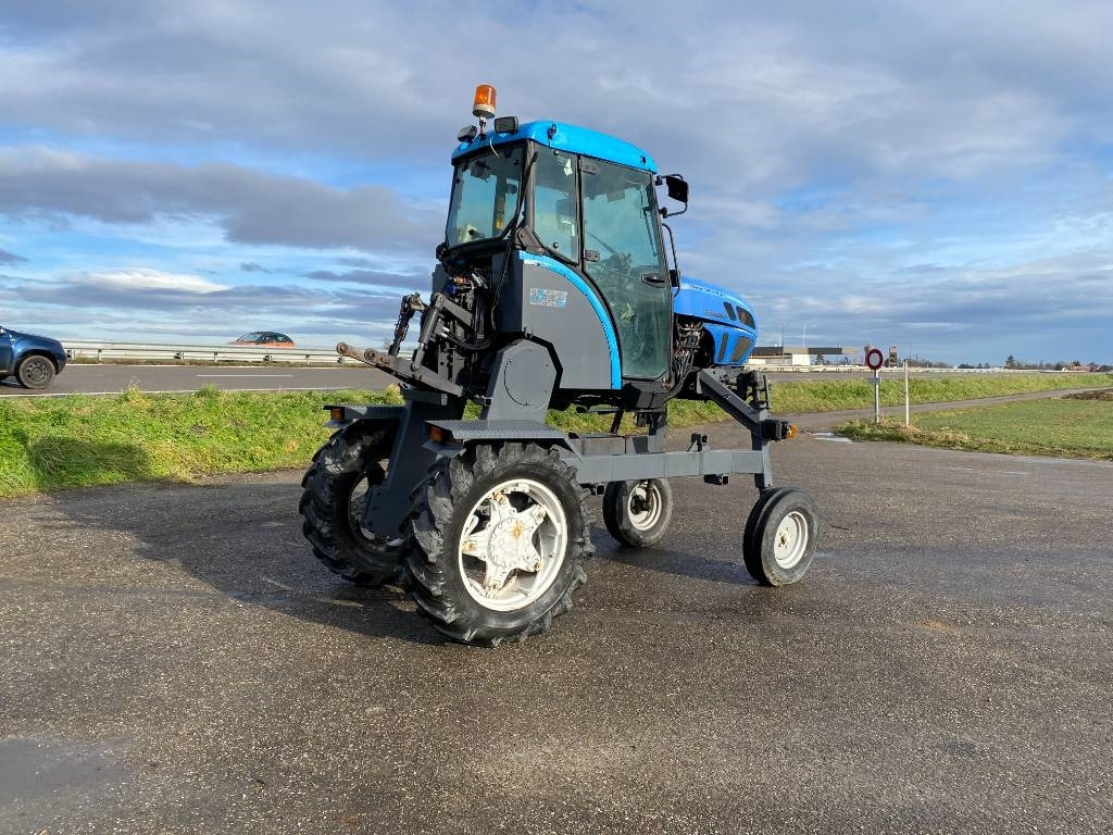 Landini REX R70V Enjambeur a Grand dégagement endommagé - Traktor: obrázok 4 Landini REX R70V Enjambeur a Grand dégagement endommagé - Traktor: obrázok 4