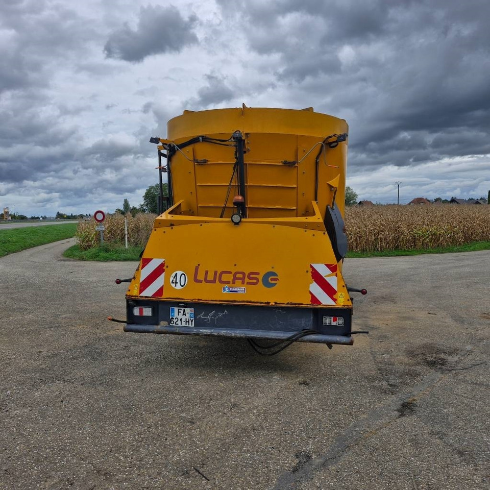 Kŕmny voz Lucas Autospire G240: obrázok 6