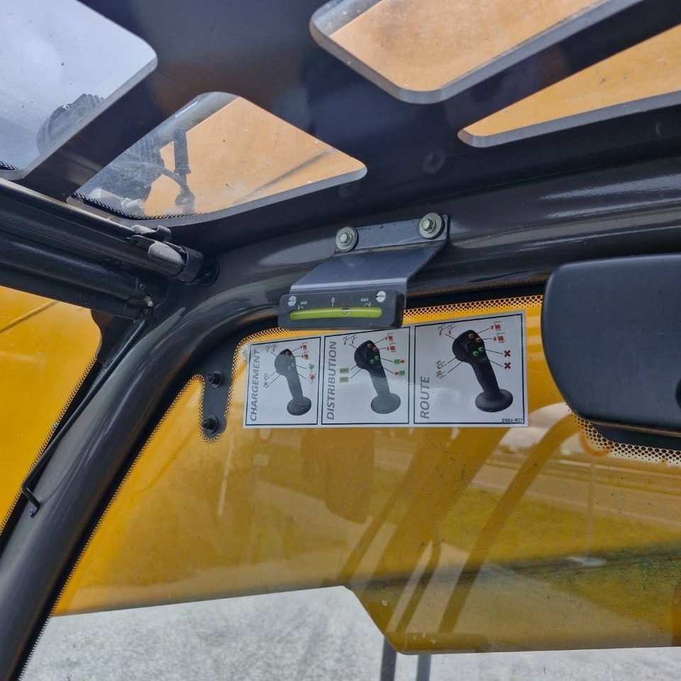 Kŕmny voz Lucas Autospire G240: obrázok 45