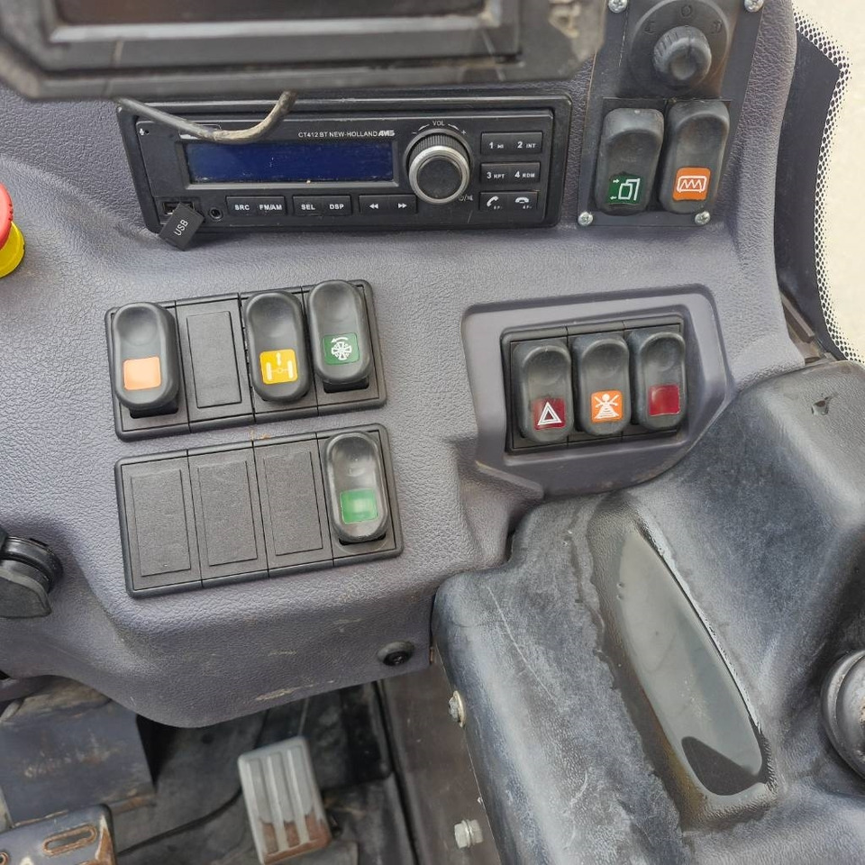 Kŕmny voz Lucas Autospire G240: obrázok 39