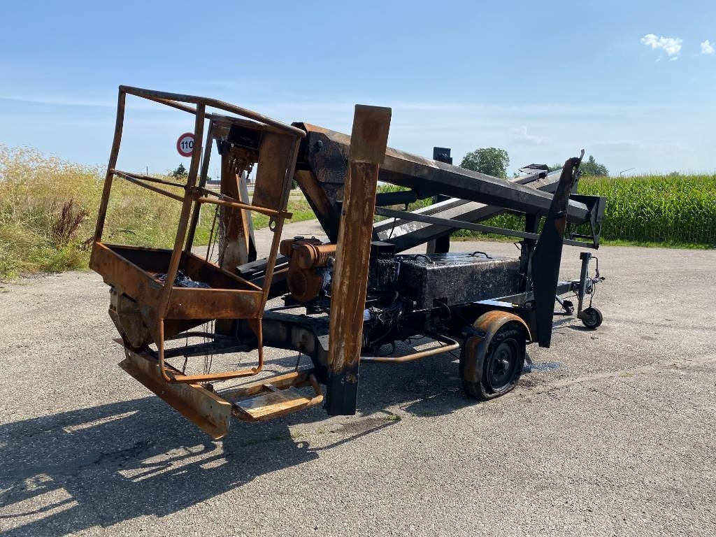 Niftylift 170HDE-MK1C Hybride/Tier V Carte Grise Française - Prívesná plošina: obrázok 4 Niftylift 170HDE-MK1C Hybride/Tier V Carte Grise Française - Prívesná plošina: obrázok 4