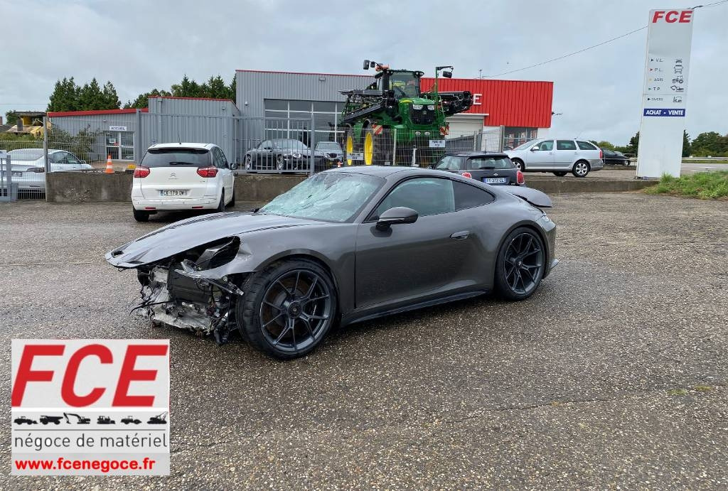 Porsche 911/ 992 - 4.0i GT3 Pack Touring 1er Main - Automobil: obrázok 1 Porsche 911/ 992 - 4.0i GT3 Pack Touring 1er Main - Automobil: obrázok 1