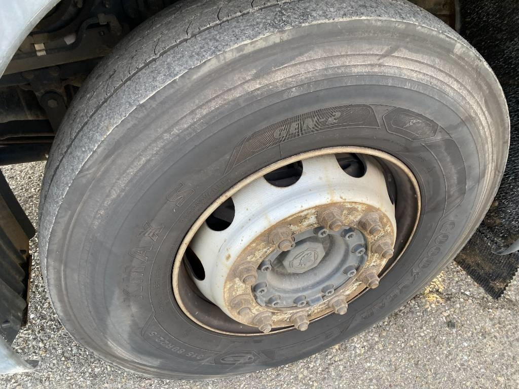 Hákový nosič kontajnerov Scania P360/HYVALIFT/HIAB 144B a réparer: obrázok 31 Hákový nosič kontajnerov Scania P360/HYVALIFT/HIAB 144B a réparer: obrázok 31