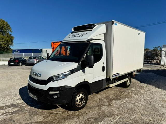 Iveco 35C16 CAISSE FRIGO LAMBERET ET CARRIER ET HAYON - Chladiarenská dodávka: obrázok 1 Iveco 35C16 CAISSE FRIGO LAMBERET ET CARRIER ET HAYON - Chladiarenská dodávka: obrázok 1