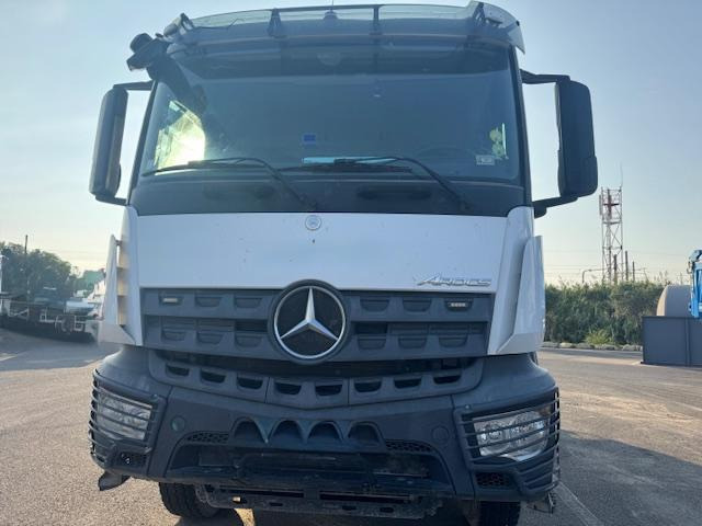 Mercedes AROCS 3240 BI BENNE - Sklápač: obrázok 2 Mercedes AROCS 3240 BI BENNE - Sklápač: obrázok 2