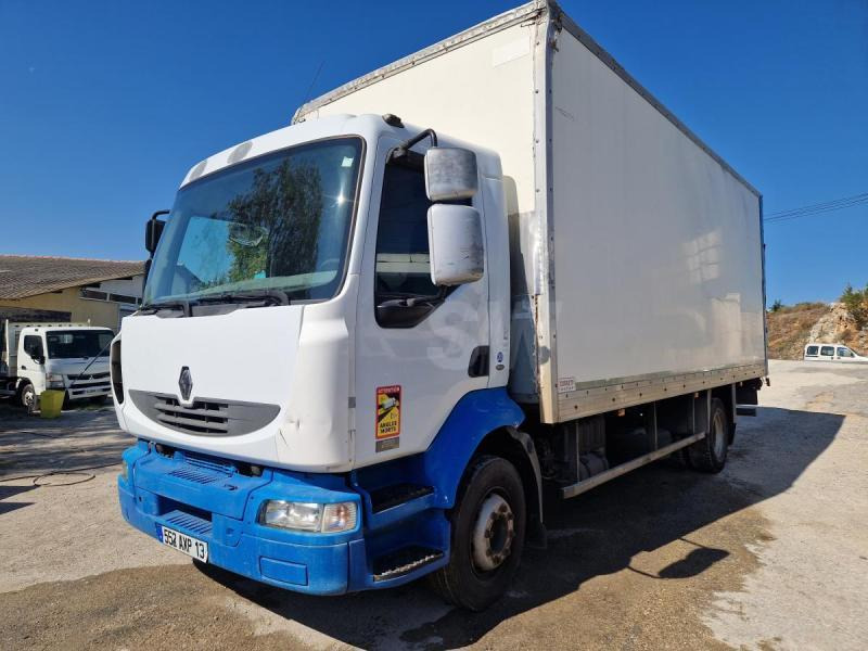 Renault Midlum 220 DCI - Skříňový nákladní auto: obrázok 1 Renault Midlum 220 DCI - Skříňový nákladní auto: obrázok 1