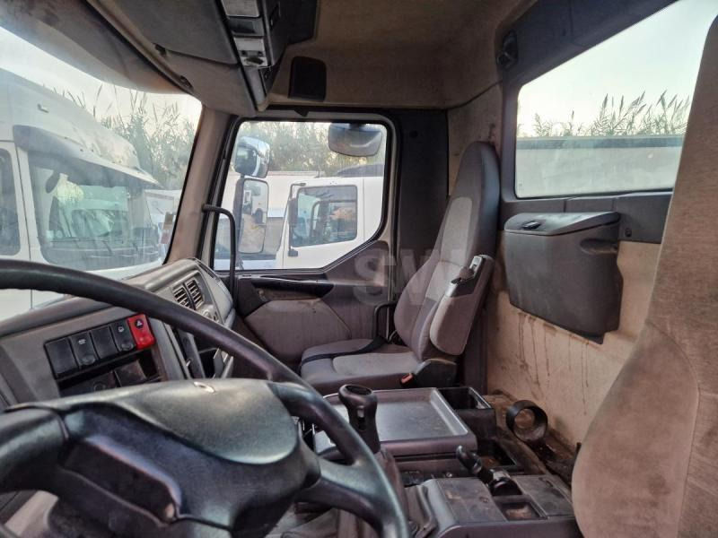 Renault Premium 420 DCI - Hákový nosič kontajnerov: obrázok 5 Renault Premium 420 DCI - Hákový nosič kontajnerov: obrázok 5