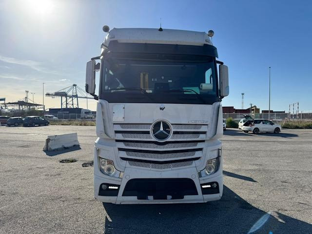 Mercedes ACTROS 1853 - Ťahač: obrázok 2 Mercedes ACTROS 1853 - Ťahač: obrázok 2
