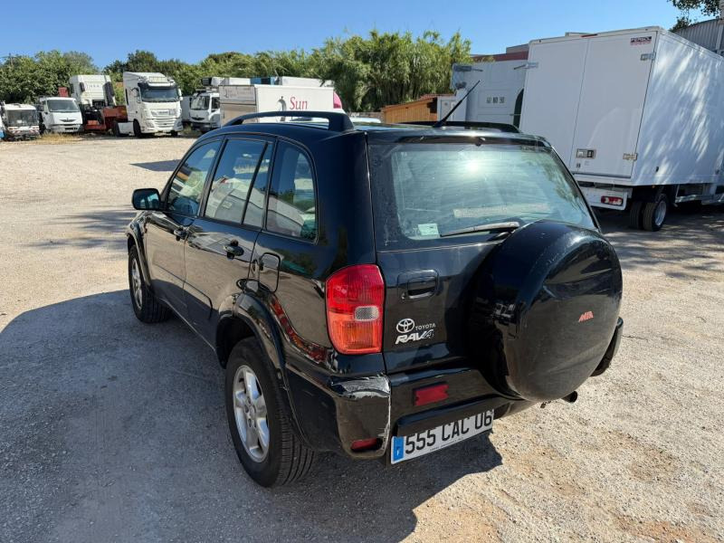 Toyota Rav 4 - Hatchback: obrázok 3 Toyota Rav 4 - Hatchback: obrázok 3