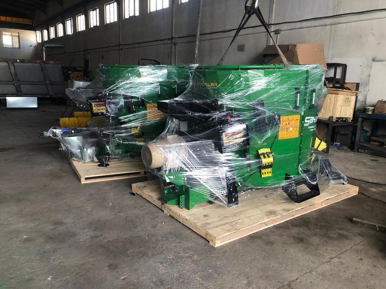 SAYGINLAR vertical feed mixer wagon - Stroj a zariadenia na chov hospodárskych zvierat: obrázok 1 SAYGINLAR vertical feed mixer wagon - Stroj a zariadenia na chov hospodárskych zvierat: obrázok 1