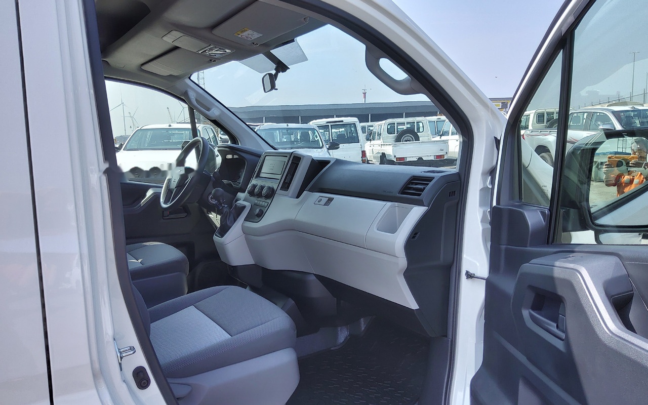 Nový Minibus, Mikrobus Toyota Hiace HIGH ROOF / TOIT HAUT 2.8L Diesel Manual base: obrázok 9