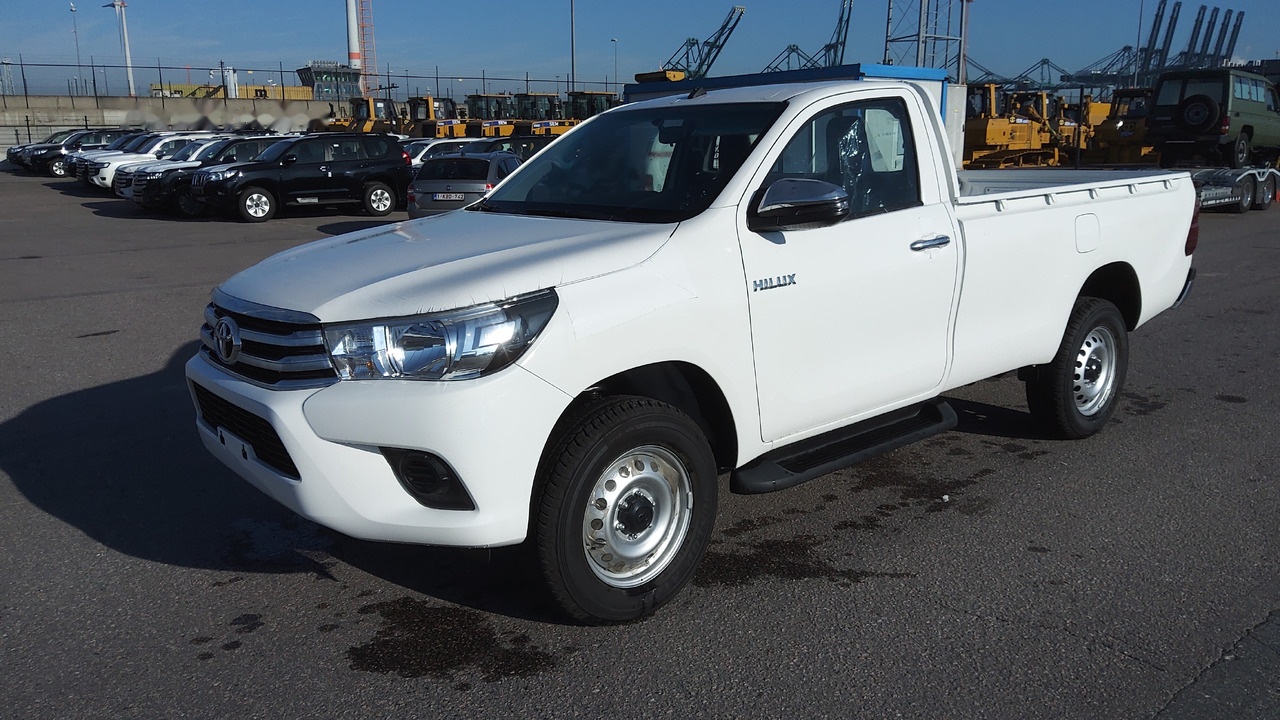 Toyota Hilux / Revo Pick-up single Cab pack security 2.4L Turbo Diesel Manual - Pick-up: obrázok 1 Toyota Hilux / Revo Pick-up single Cab pack security 2.4L Turbo Diesel Manual - Pick-up: obrázok 1