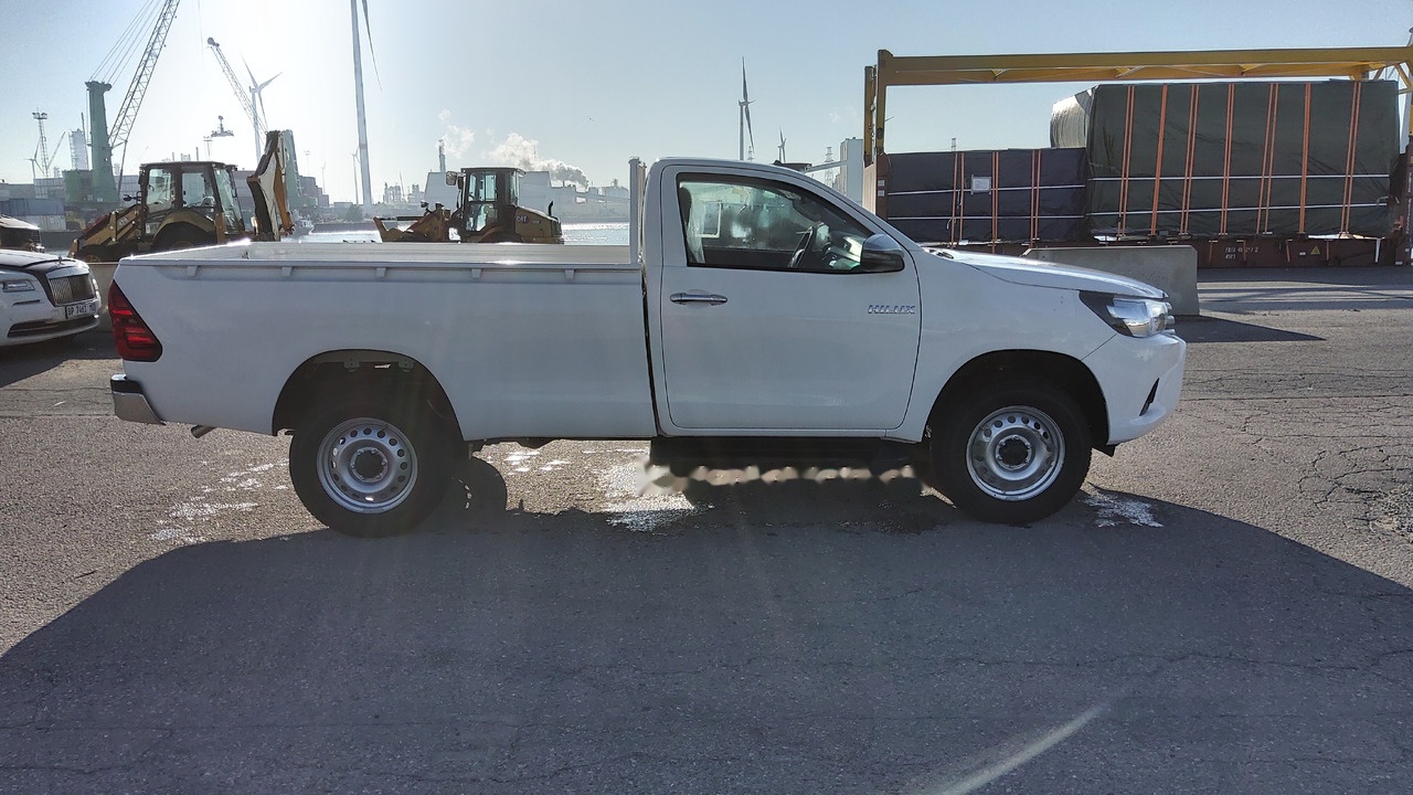 Toyota Hilux / Revo Pick-up single Cab pack security 2.4L Turbo Diesel Manual - Pick-up: obrázok 2 Toyota Hilux / Revo Pick-up single Cab pack security 2.4L Turbo Diesel Manual - Pick-up: obrázok 2