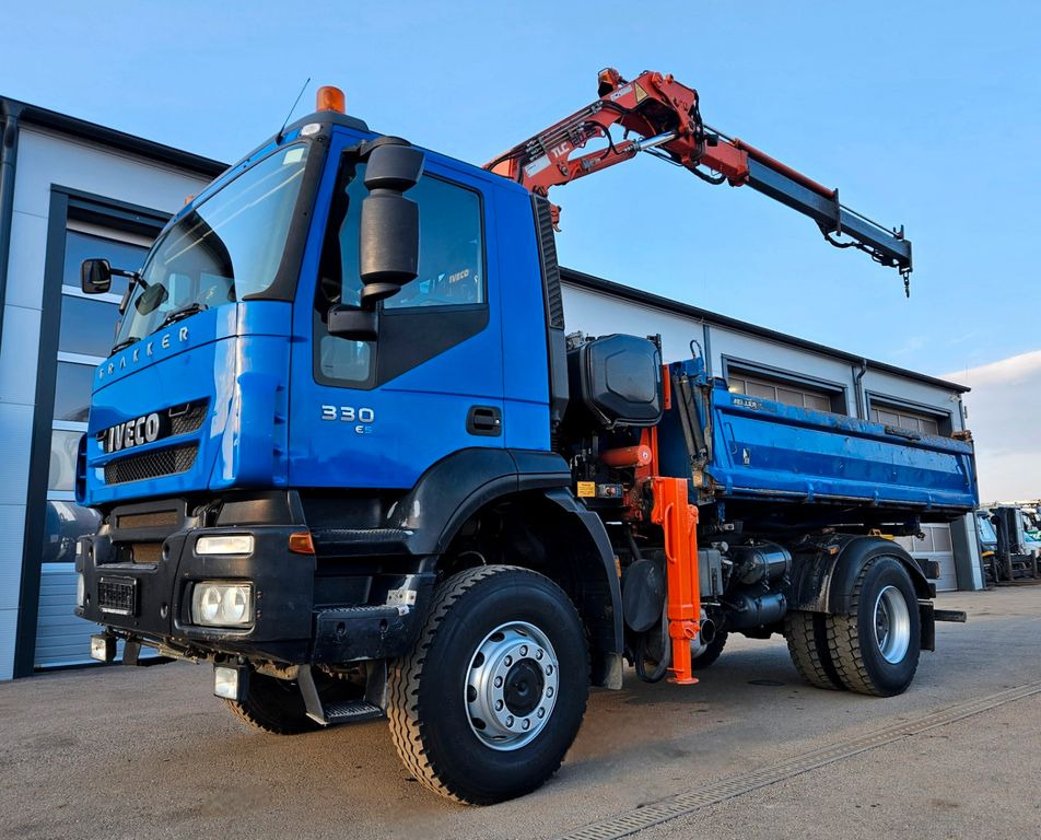 Iveco Trakker 190T33 4x4 Euro5 Kran Atlas 120.2E Funk - Sklápač, Auto s hydraulickou rukou: obrázok 1 Iveco Trakker 190T33 4x4 Euro5 Kran Atlas 120.2E Funk - Sklápač, Auto s hydraulickou rukou: obrázok 1