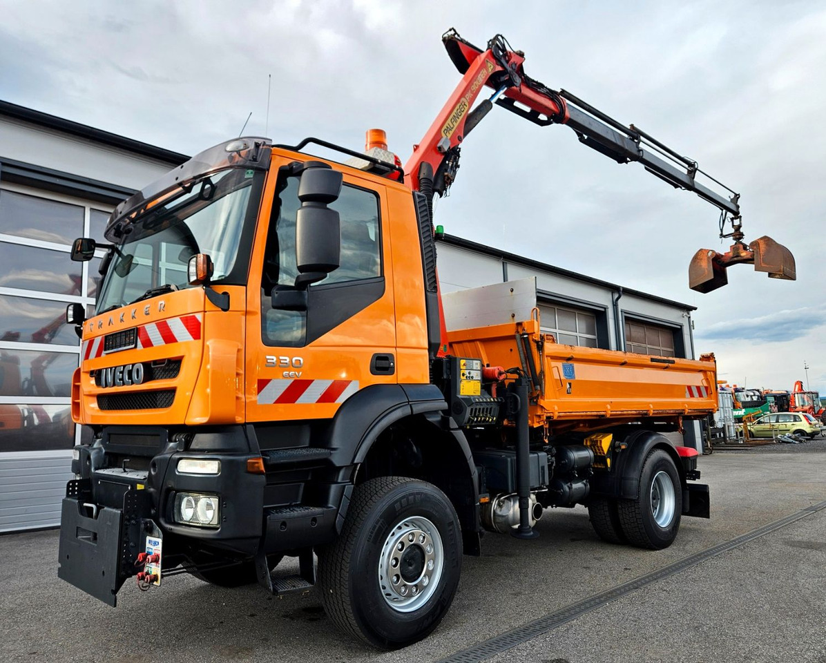 Sklápač, Auto s hydraulickou rukou Iveco Trakker 190T33 4x4 Euro5 Kran Palfinger Funk: obrázok 1